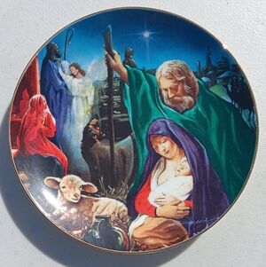 Heritage Collector Series Decorative Plate God's Gift Nativity Scene